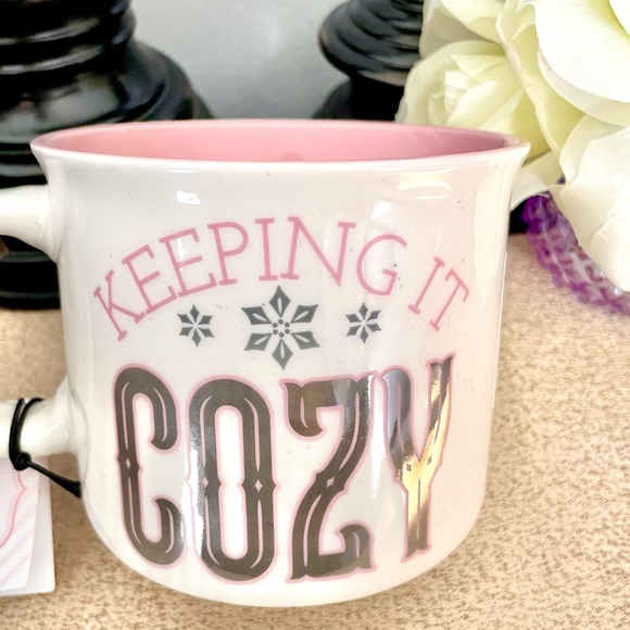 NWT KEEPING IT COZY ❄️ Metallic Ceramic Mug - Picture 8 of 8